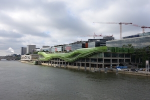 Les_docks__cit_de_la_mode_et_du_design__